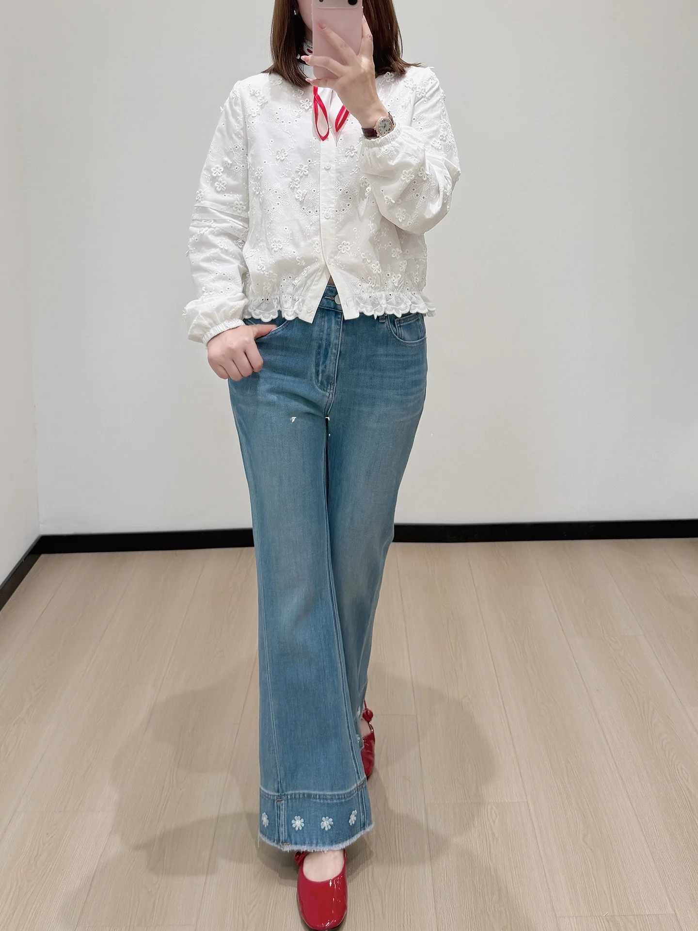 

Classic Hand-Estitched Bell Bot Jeans Women's Stand Fit Cotton Denim Waed Straight Leg Slimming Spring Faion