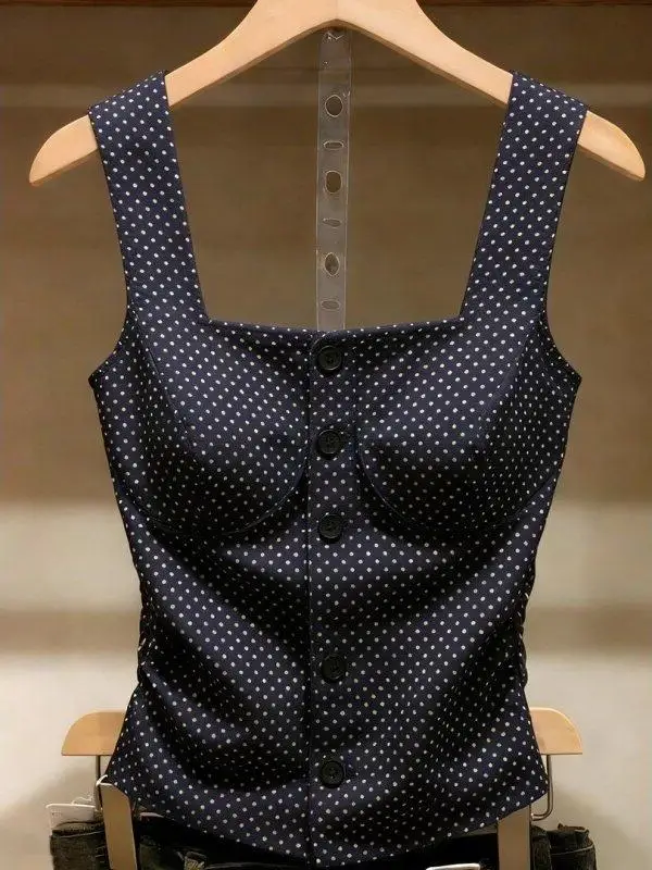 Summer 2026 American Retro Polka Dot Sleeveless Vest Women's Slimming Top Breathable Comfortable Single Button Closure
