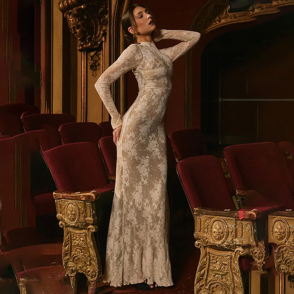 바디콘 드레스 무릎 길이 2025 여성용 입체 텍스처 원단 소재 표면 흥미롭고 독특하며 특별함