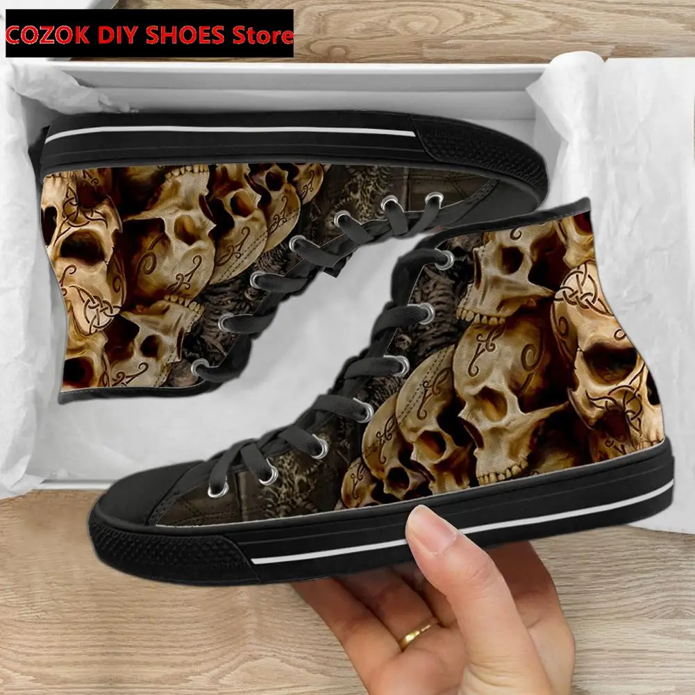 Classic High Top Canvas Shoes for Men\'s Punk Skull Brand Design Casual Light Vulcanized Sneakers Zapatillas Hombre