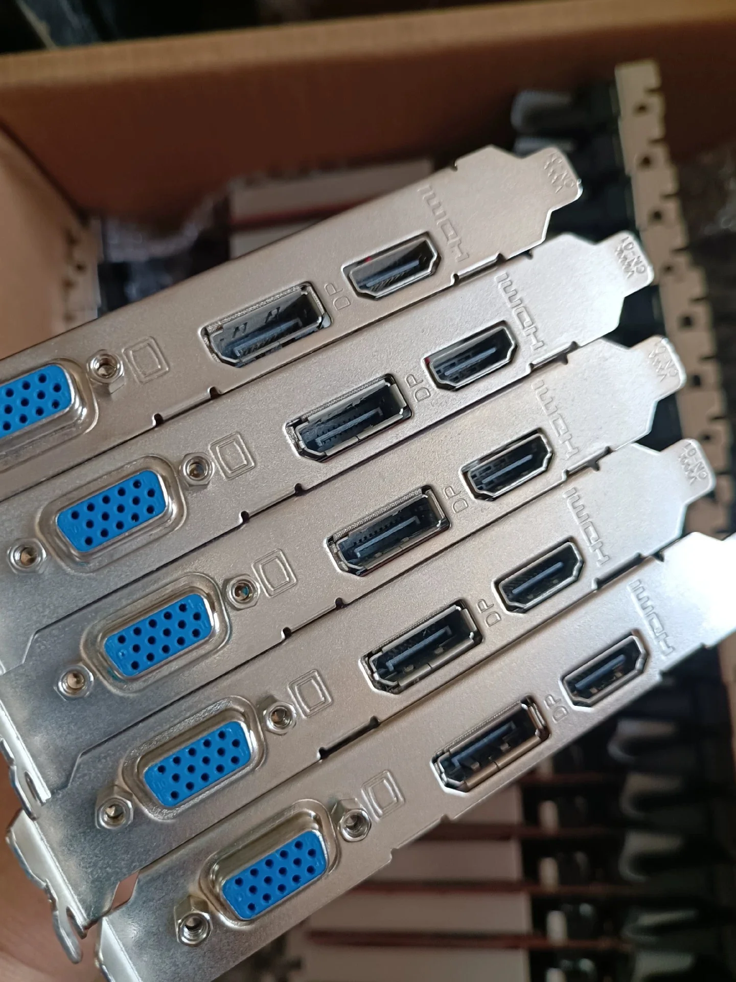 FOR MSI Radeon R5 320 1GB Professional Graphics Card