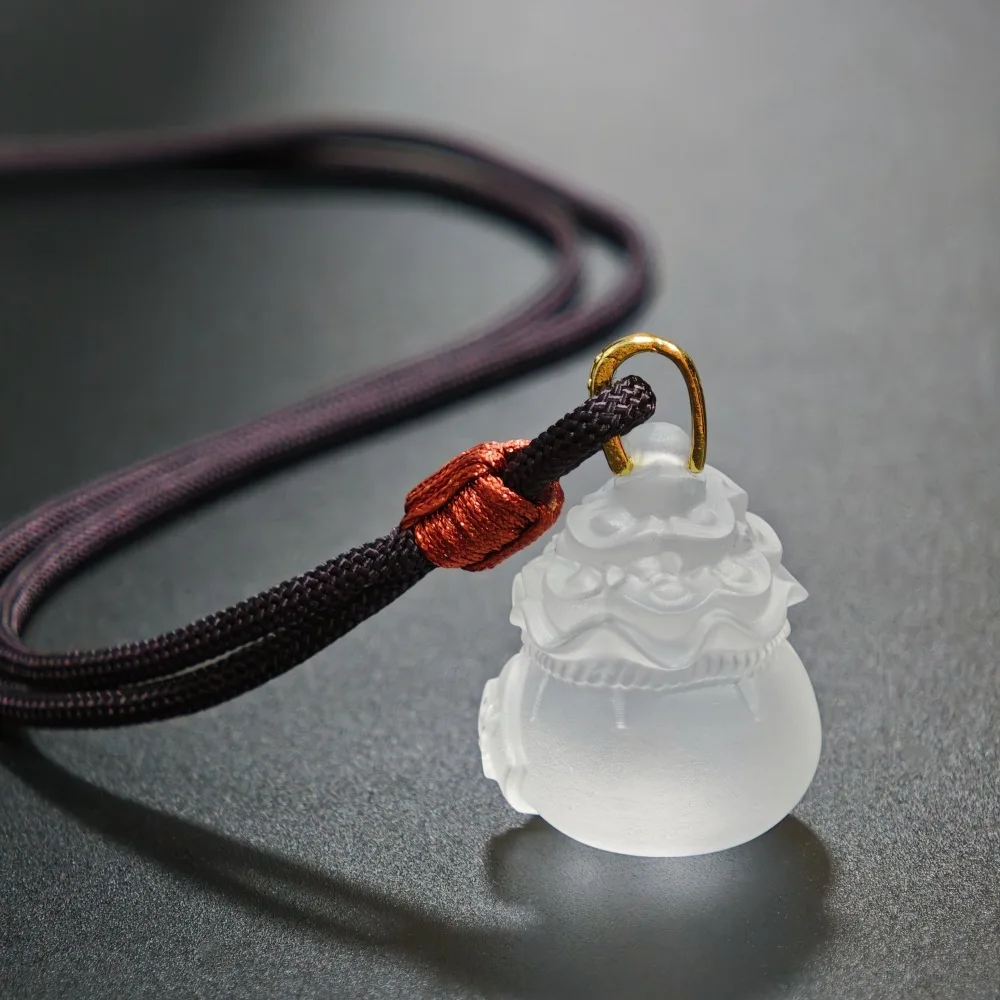 Chinese Traditional Auspicious Frosted Glaze Fortune Bag Pendant Necklace Lucky Wealth Attracting Jewelry For Keychain Phone Str