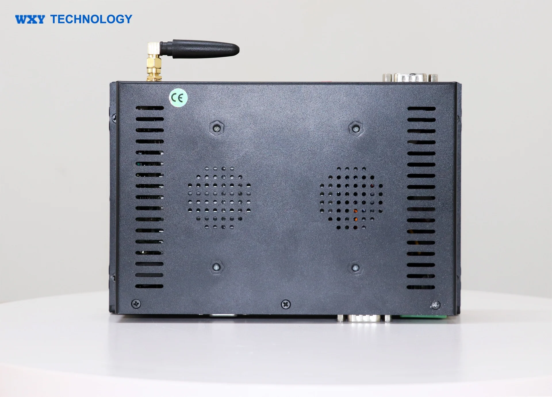 Fanless Embedded Rugged 7 Inch Industrial Panel PC Capacitive Touchscreen Tablet with RFID/NFC/IC Card Reader for Vehicle Truck