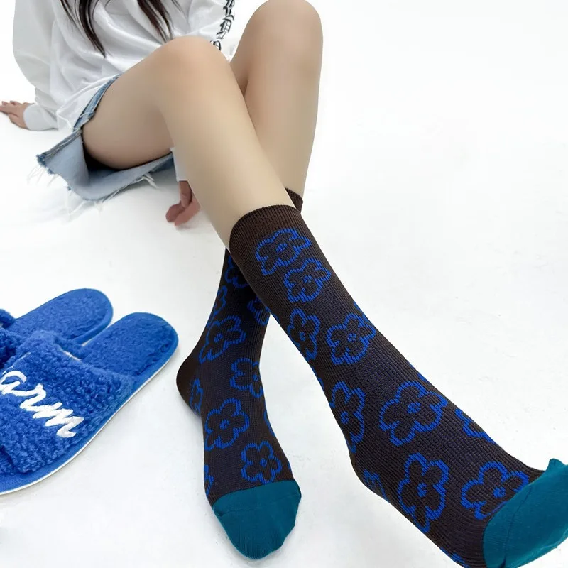 Women's Vintage Geometric Socks Mid-Tube Socks Double Needle Double Path Fashion Design Cotton Socks