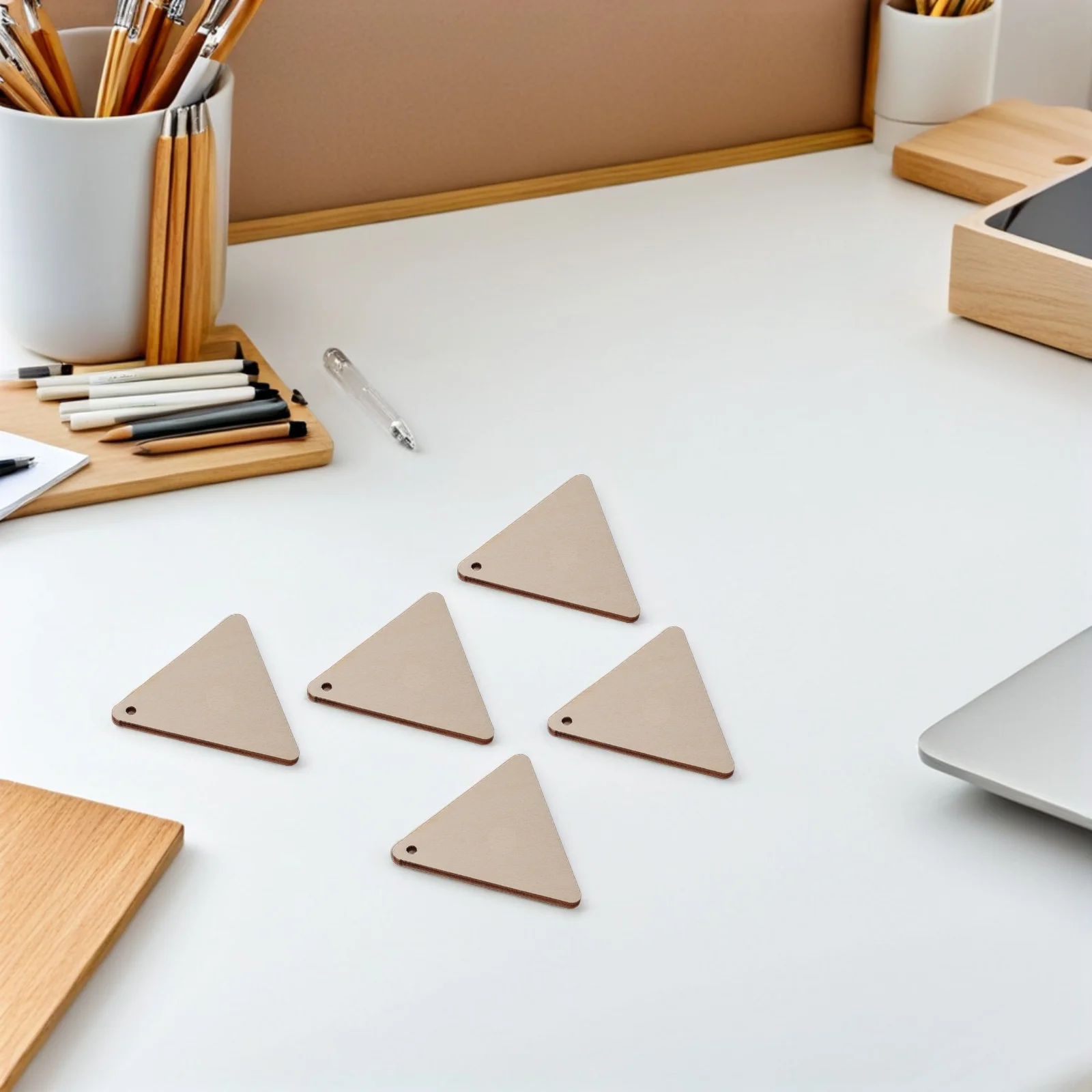 

Wooden Triangle Wall Hanging Pendant Natural Decorative Ornament for Home Bedroom Living Room Creative Handcrafted Interior