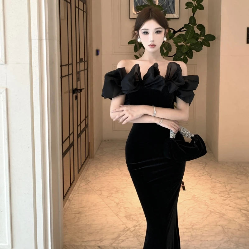 Aksamitna długa suknia wieczorowa na jedno ramię, wyszczuplająca, nowa kolekcja jesień, damska moda, wysoki stan, materiał aksamitny, bez rękawów.