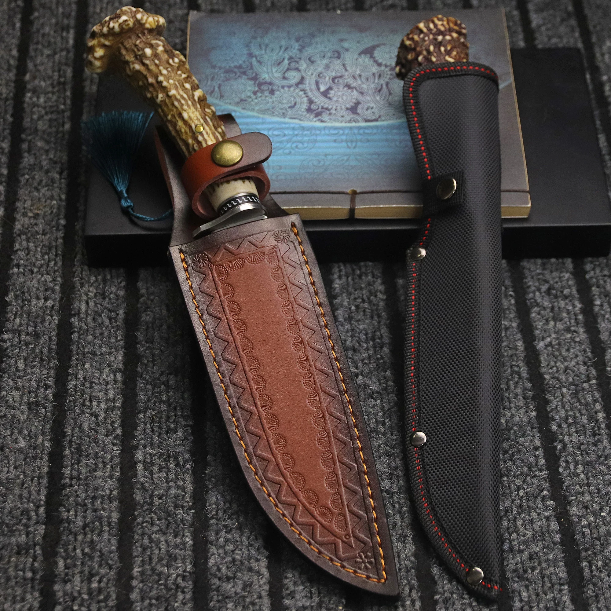 Universal knife covers, knife leather covers, handcrafted knife sheaths, portable leather knife covers, hunting knife covers