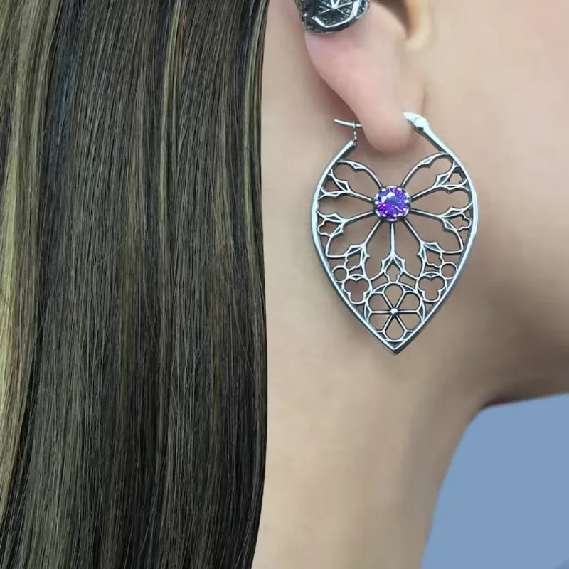 

Retro hollow pattern droplet shaped eardrop with Gothic style, light luxury, exaggerated and versatile earrings