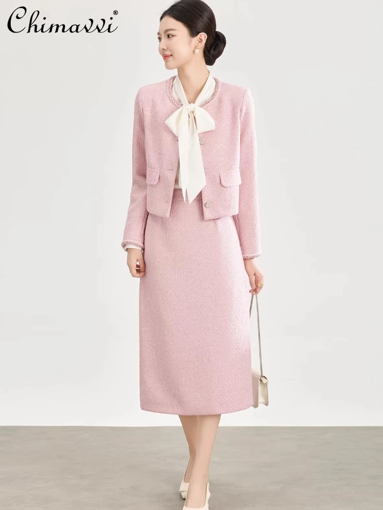 

2026 Весенние новые твидовые куртки, костюмы с юбкой, однобортный топ с круглым вырезом и пайетками, тонкие юбки с высокой талией, комплект из двух предметов для женщин