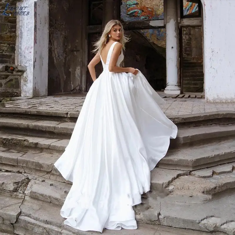 2024 summer new bride simple deep V-neck backless travel photography satin wedding dress forest style small tail slim