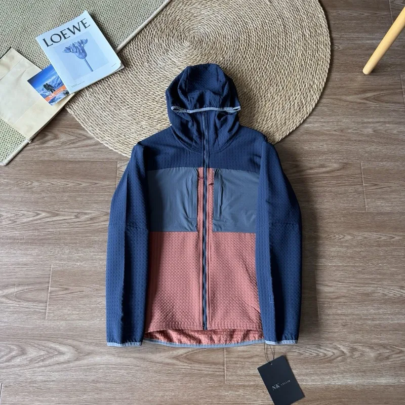 Men's Outdoor Waterproof Fleece Jacket – Breathable Thermal Hooded Coat with Colorblock Design for Hiking & Camping