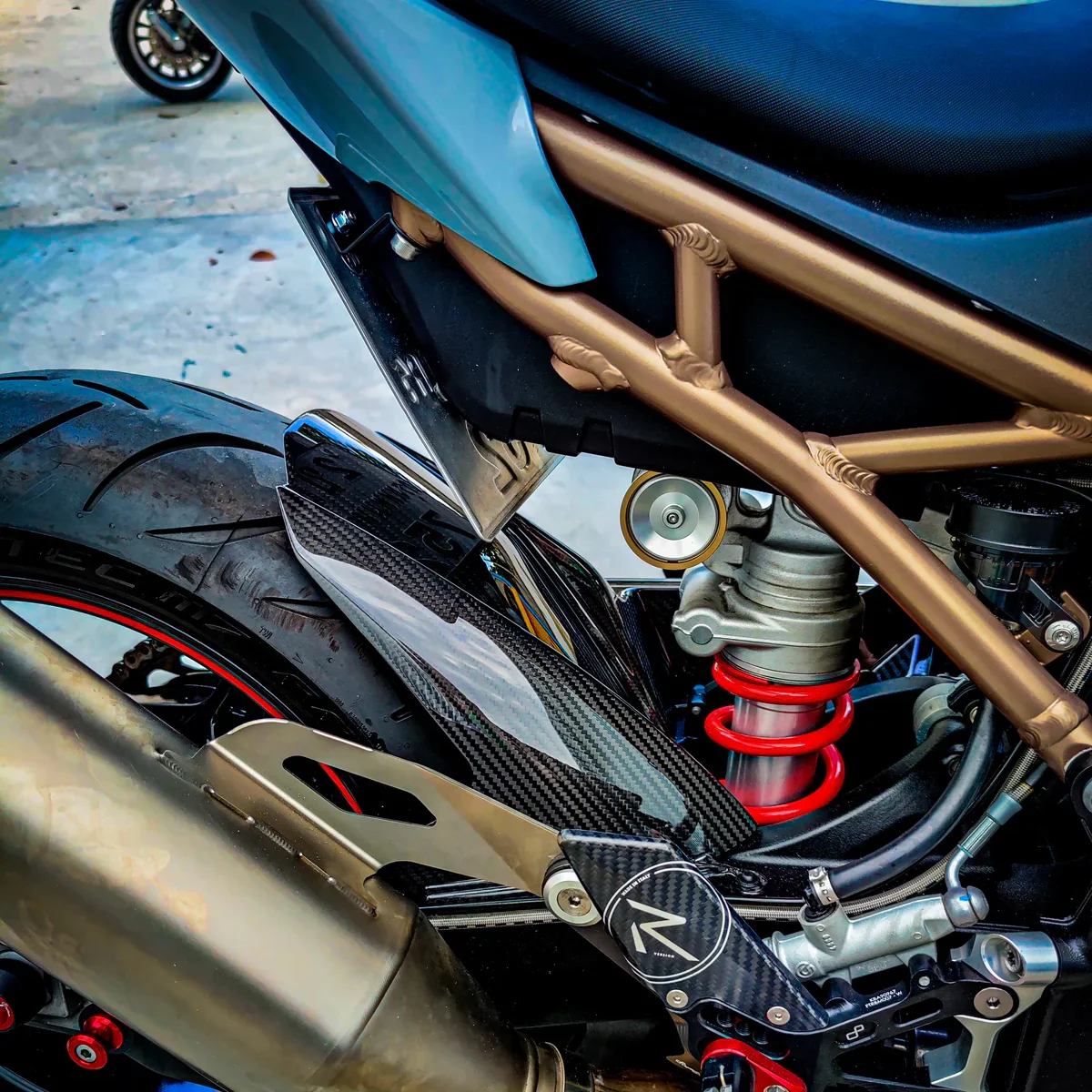 Carbon Fiber Motorcycle Accessories for BMW S1000RR 2019-2022 M1000RR S1000R 2021+ Rear Fender Chain Guard view 3