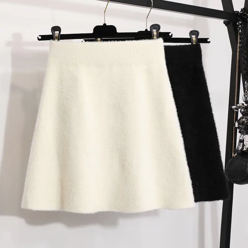 

Women 2024 New Autumn Winter Slim White Black Knitting Mink Cashmere Mini Skirts Warm Short Knit Skirt Jupe Femme Y702