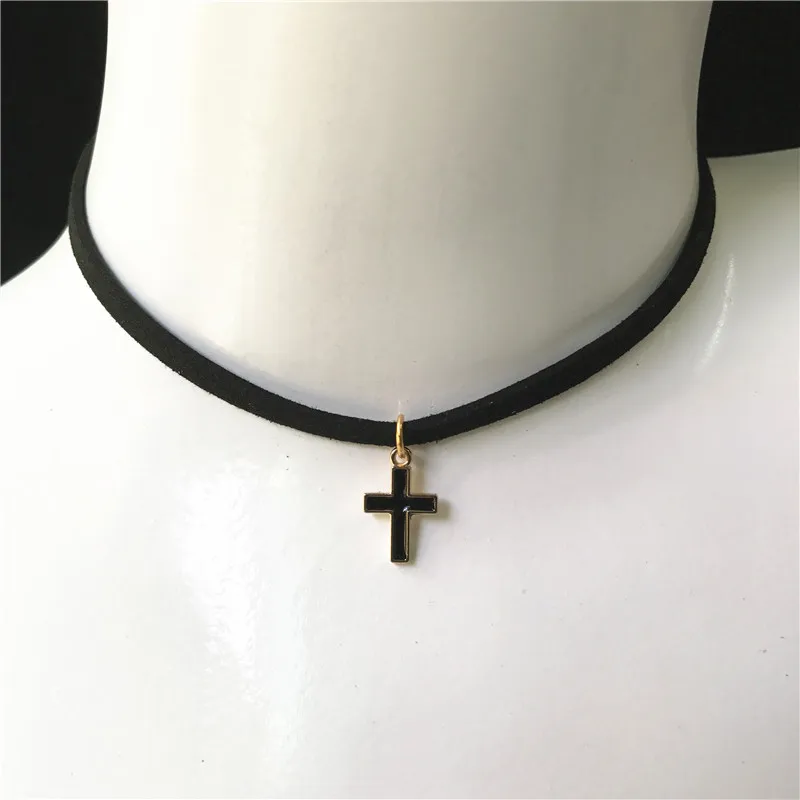 New Leather Necklace Short Gothic Cross Star Moon Triangle Necklace Tattoo Collares For Women Velvet Jewelry Clavicle Choker