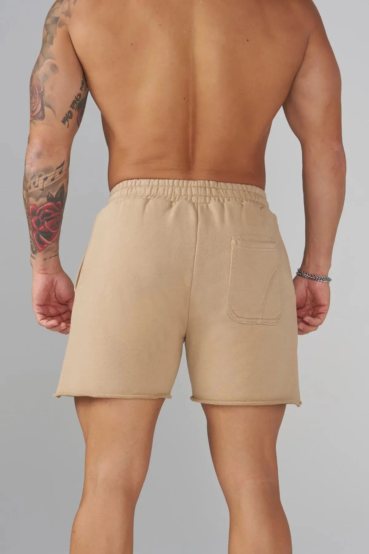 Summer new men's shorts for sports, fitness and leisure, five quarter length shorts with looped fabric and embroidered shorts