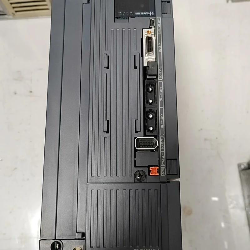 

Servo drive, j4.5kw drive, MR-J4-500B