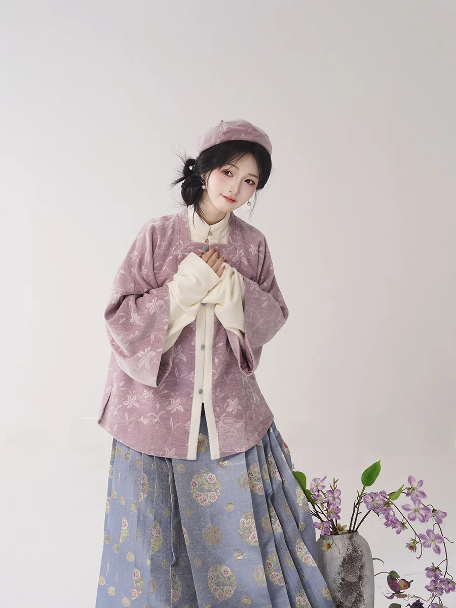 

Оригинальное пальто WuErJi в стиле Ханьфу с квадратным воротником и пуговицами спереди, осенне-зимняя повседневная женская одежда