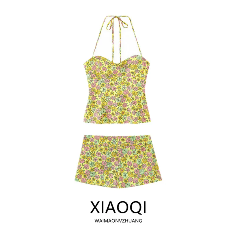 

Spring 2026 New Women's Heart Collar Floral Top mid Waist Shorts Fashionable Casual Outfit Elegant Lady's Ensemble