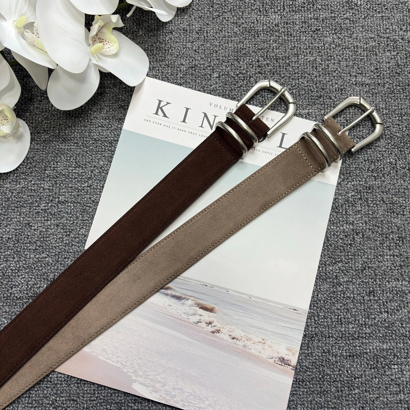 Women's Genuine Leather Slim Belt with Silver Buckle Decor, Fashionable and Versatile for Denim Jeans, No-Pocket Design