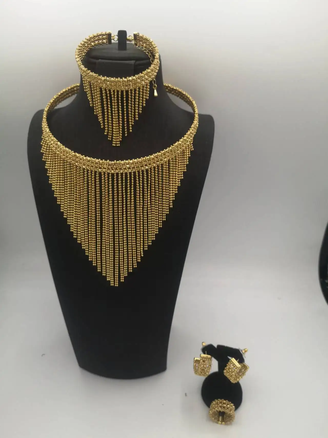 nouveautes-parure-de-bijoux-plaquee-or-a-plusieurs-rangs-de-perles-elegante-pour-femmes-ideale-pour-les-mariages-et-les-soirees