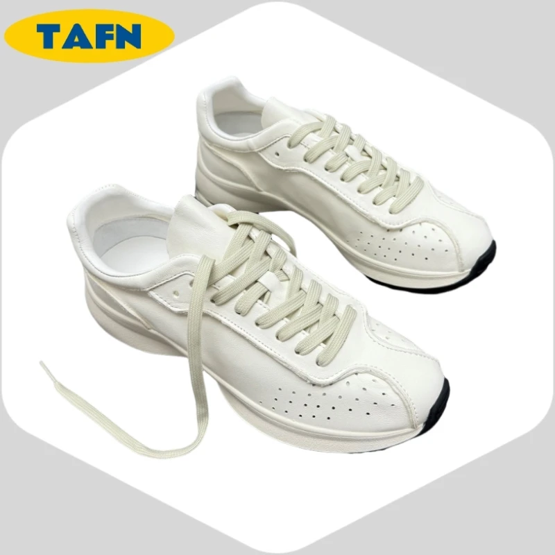 

Cowhide Casual Shoes Simple, Comfortable and Beautiful All-Matching Women’s Soft Sole Casual Sneakers – Versatile Style AE2113