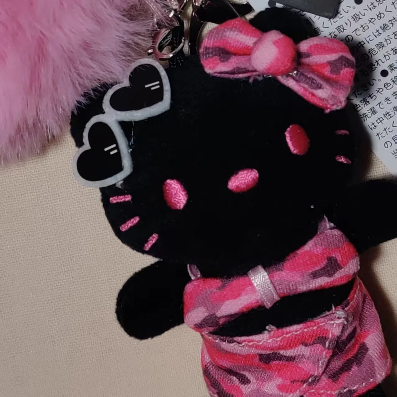 جلد أسود مرحبا كيتي الوردي ليوبارد ملابس السباحة نمط ألعاب من القطيفة قلادة لطيف الملاك كيتي القط محشوة دمية حلقة رئيسية