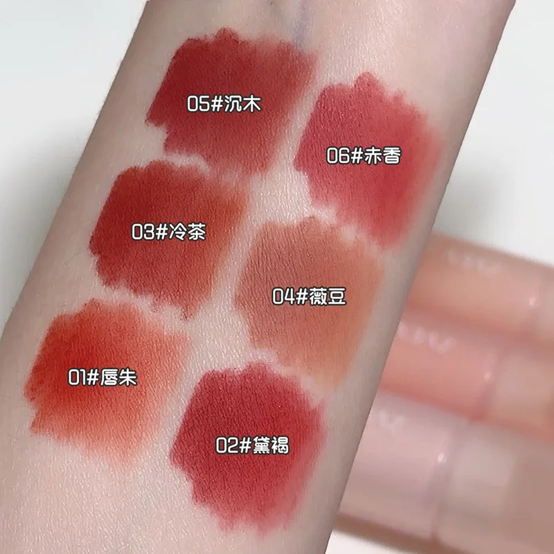 ลิปกลอสเนื้อแมทติดทนนานกันน้ำลิปสติกเพิ่มความชุ่มชื้นให้ริมฝีปากสีลิปทินท์บำรุงริมฝีปากแต่งหน้าความงามแต่งหน้า