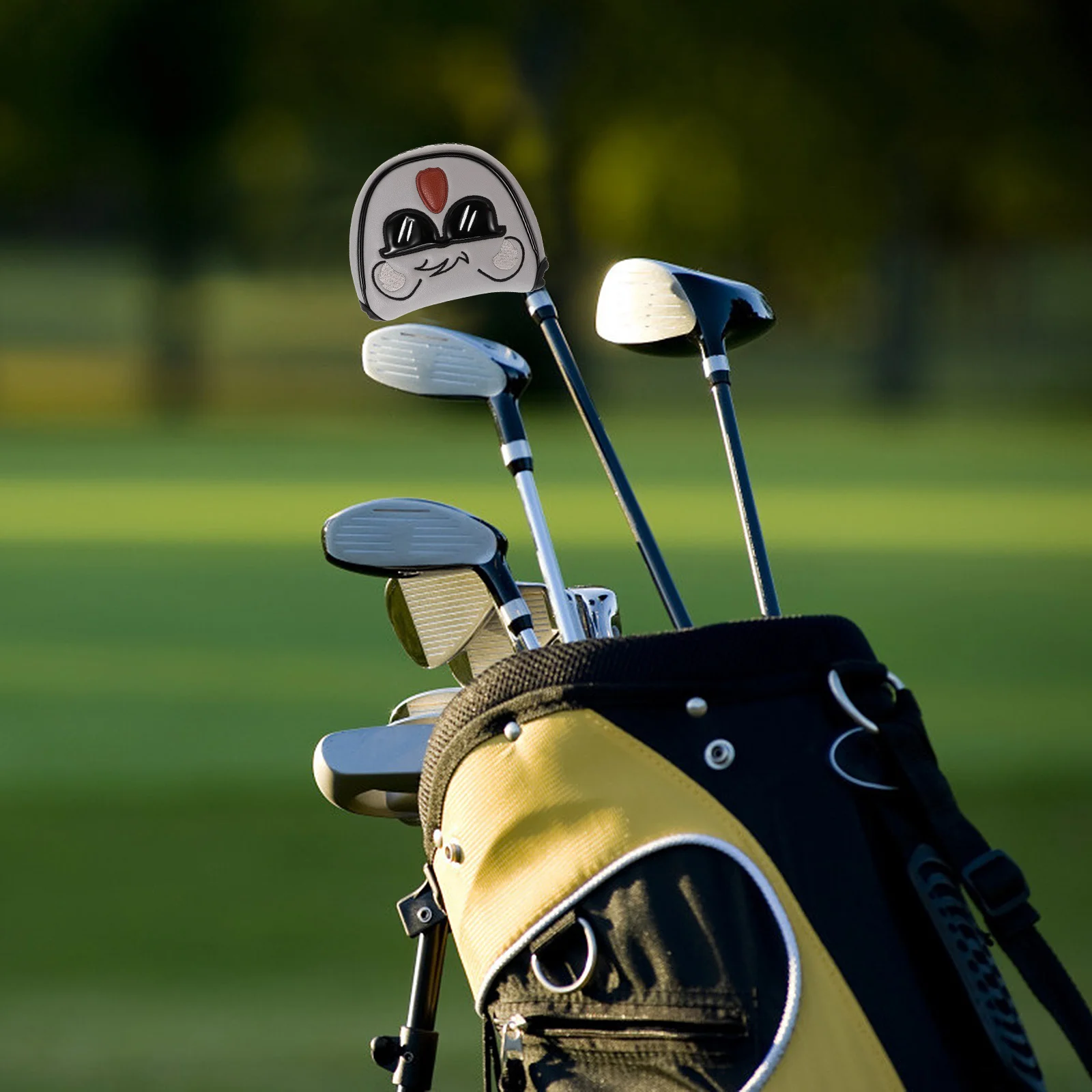 

Golf Putter Sleeve PU Semi-Circular Club Head Cover Universal Protective Sleeve Magnetic Closure Vibration Reduction for Golfs