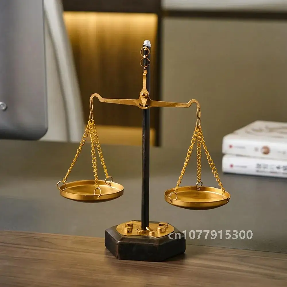 Bookshelf Desk Accessories Home Decor Sculptures Figurines for Interior Libra Egypt Anubis' Scales Office Decoration Crafts