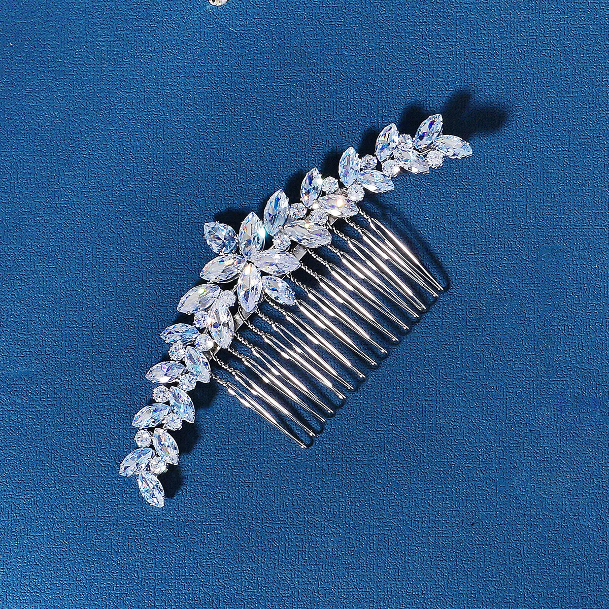 Luxury Wedding  Hair Comb Big Crystal Flower Cubic Zirconia Bridal Hair Comb Pin Accessories Jewellery Elegant Women