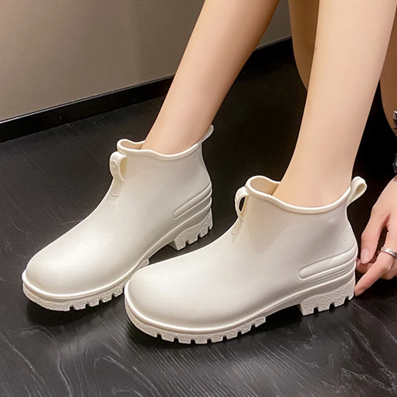 

Fashion Woman Rain Shoes Waterproof Working Boots Ladies Casual Slip-on Flats Rain boots Female Insulated Garden Galoshes 35-40