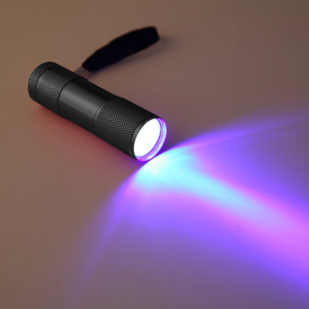 9LED พื้นผิวตัวแทนเรืองแสงการตรวจจับอลูมิเนียมอัลลอยด์ Mini 2W AAA แบตเตอรี่ขับเคลื่อน 395nm Backlight แสงเครื่องมือ Home Use