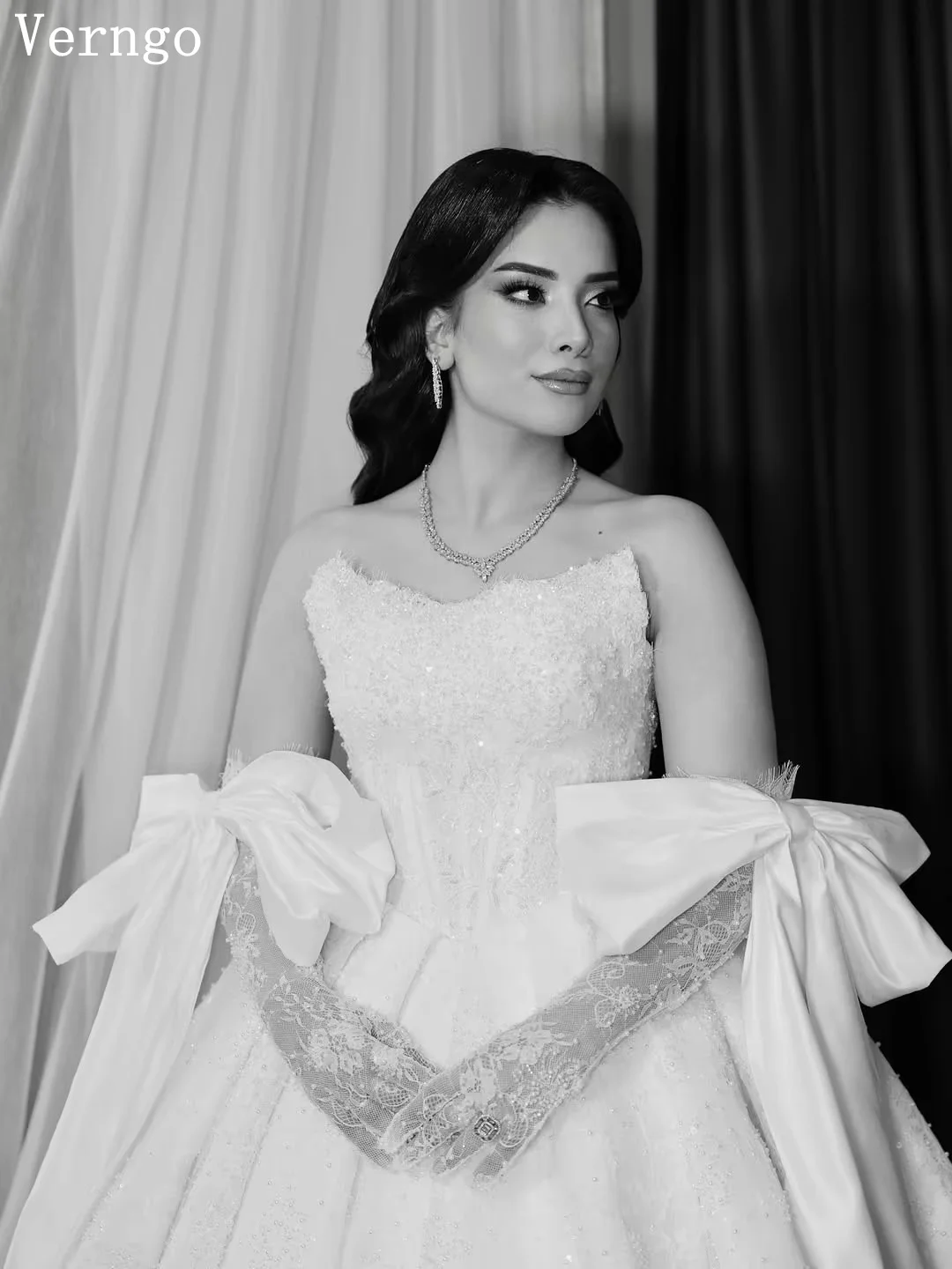 Verngo Luxury Sequined lvory Satin Wedding Dress Sweetheart Bow A Line Bride Gowns Princess Bridal Dress Custmized