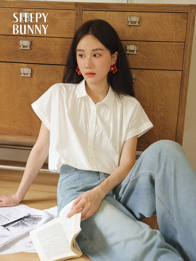 

White Pleated Short Sleeve Shirt Women Summer Lightweight Breathable Loose Blouse Casual Turn-Down Collar Top Daily Cool Wear