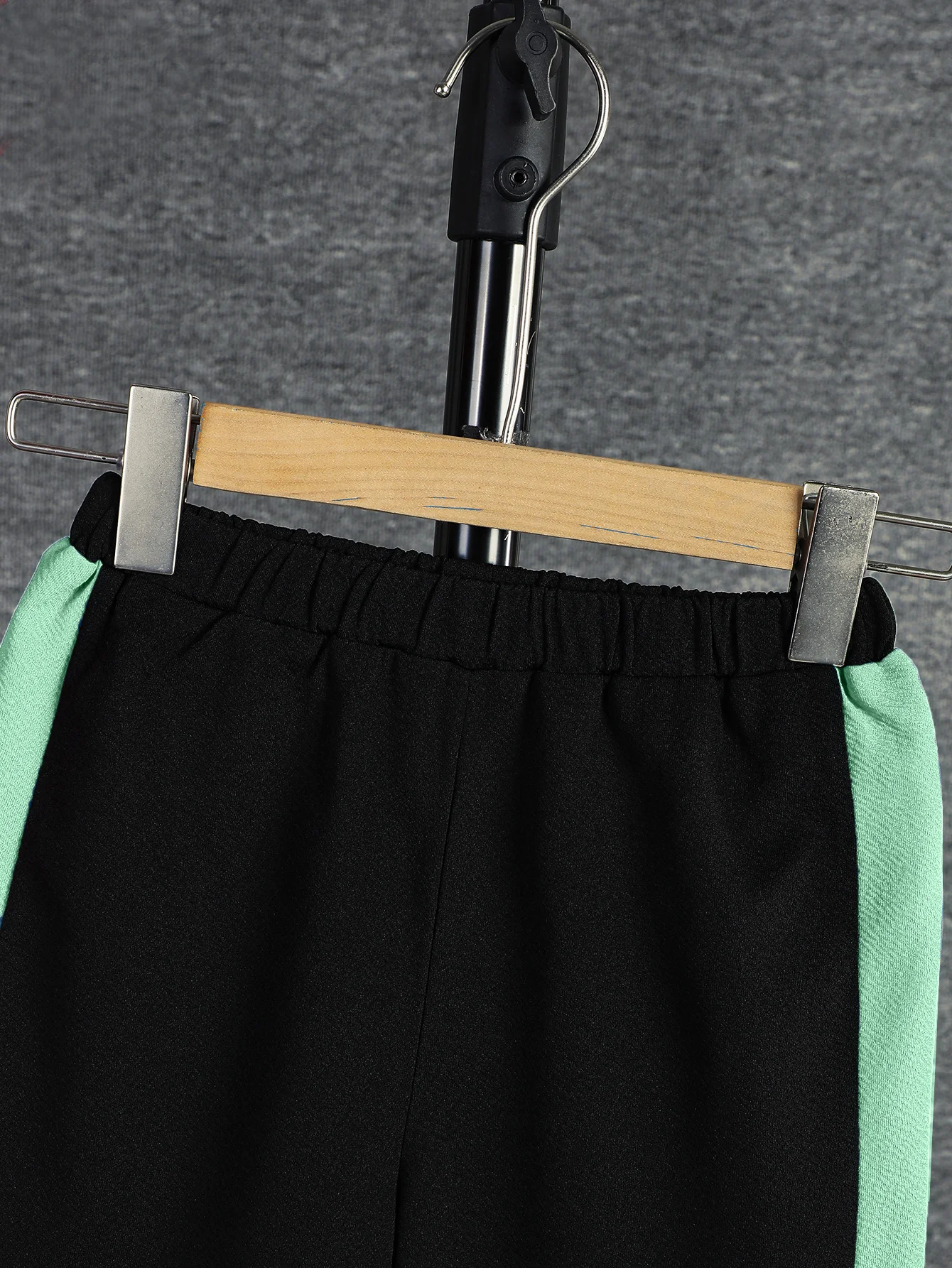 2-teiliges Set für Jungen, lässiges Outfit, Farbblock-Kurzarm-T-Shirt und Shorts, bequeme Sommer-Kinderkleidung, 8 Farben für Alter 7–15 Jahre – Detail 9