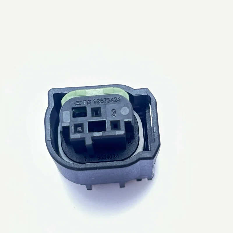 5PCS 1-967642-1 Original 3-hole acceleration sensor plug pressure switch air fuel