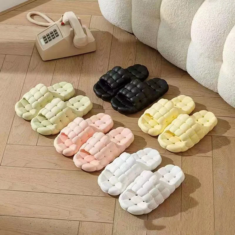 Women Bathroom Slippers Home Indoor Non-slip Unisex Soft Bottom Slipper Sandals Men Slippers Flat Leaky Quick-Drying Slippers