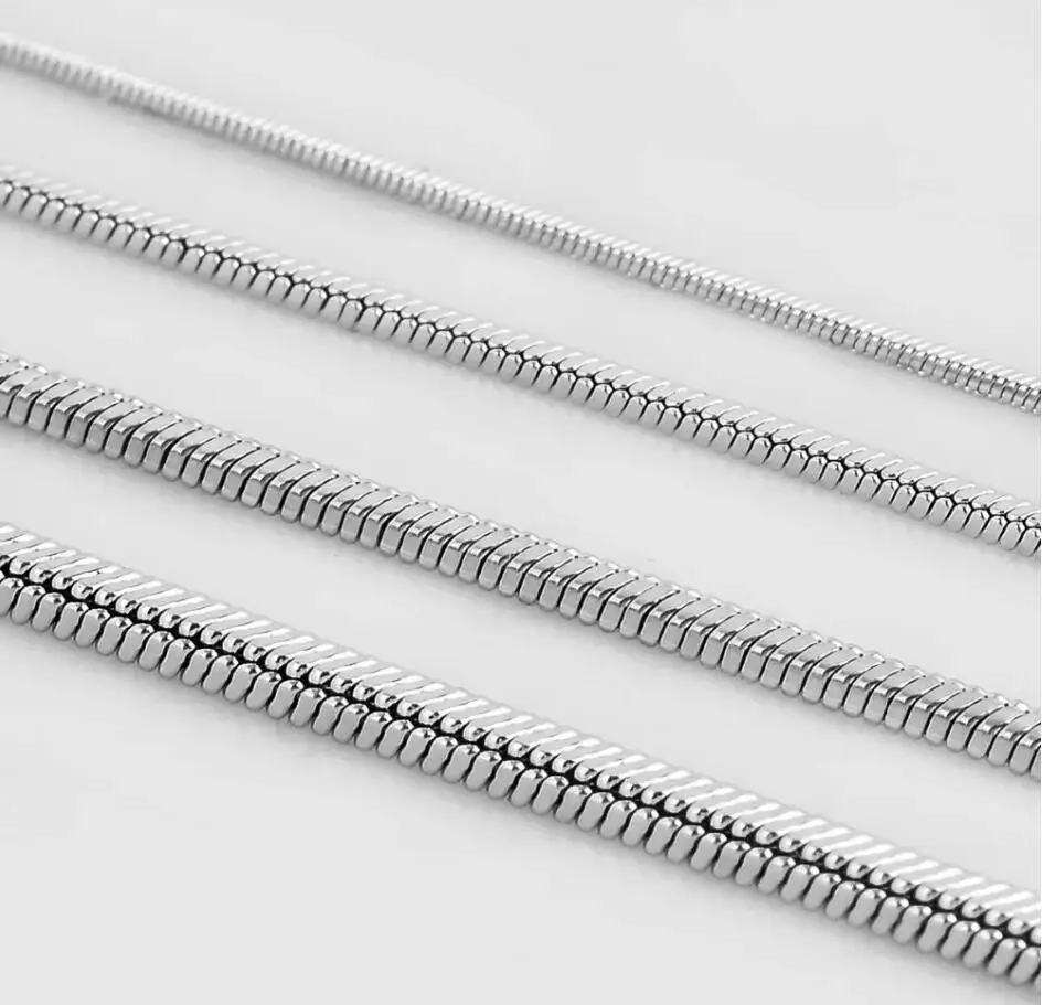 1 Stück Edelstahl Quadratische Schlangenkette Halskette für Männer und Frauen Schmuck – Detail 2