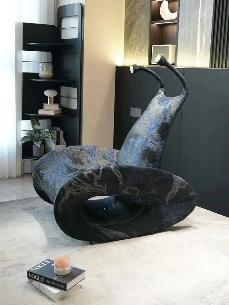 Italian minimalist designer single chair modern living room leisure chair special-shaped small apartment design sofa chair