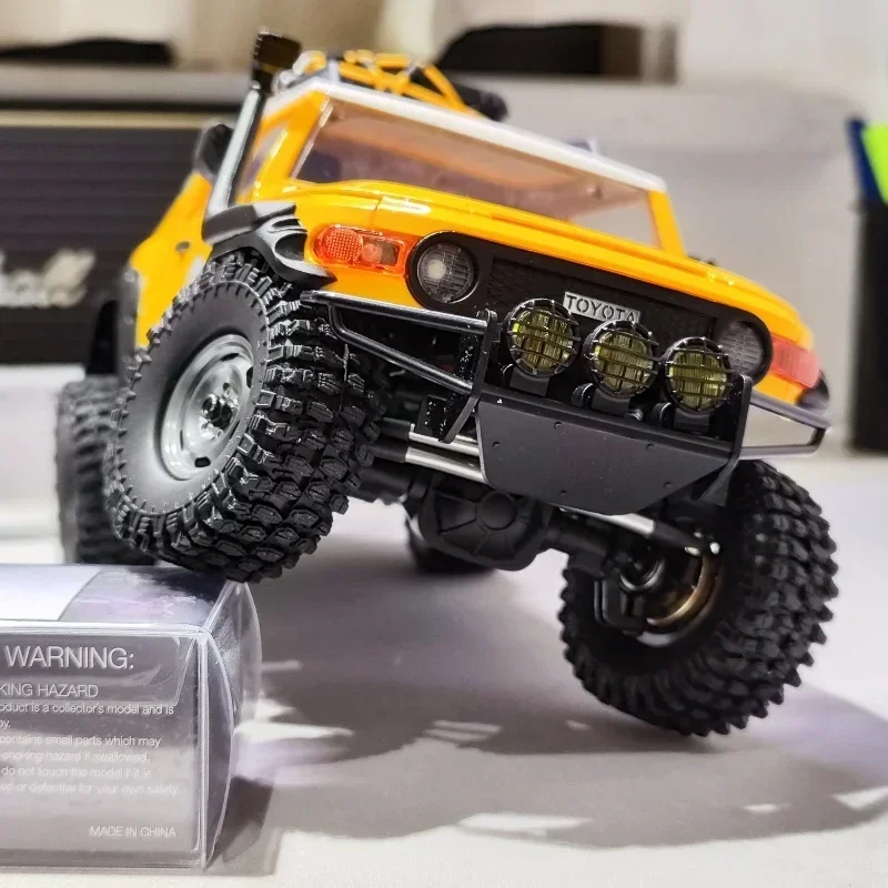 โมเดลรถยนต์1:18fj ลาดตระเวนรุ่น RC mobil REMOTE CONTROL ปีนเขาจำลอง off-road รถของเล่นไฟฟ้า