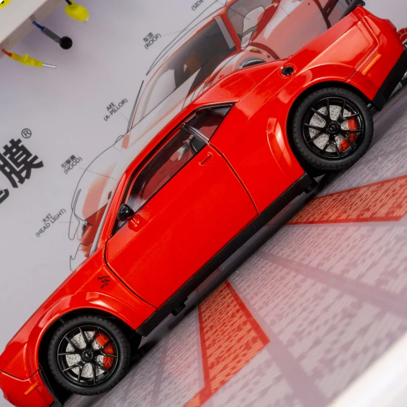 1:24 Simulation Dodge Hellcat Alloy Supercar Model Car Ornament has sound and lighting functions, rich details, fine workmanship