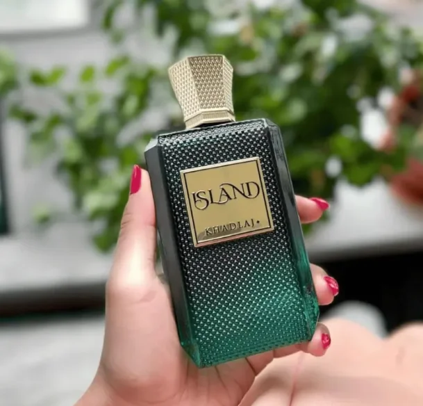 

Island Unisex Extrait De Parfum Spray 3.4 Oz - Long-Lasting Fragrance for Men And Women