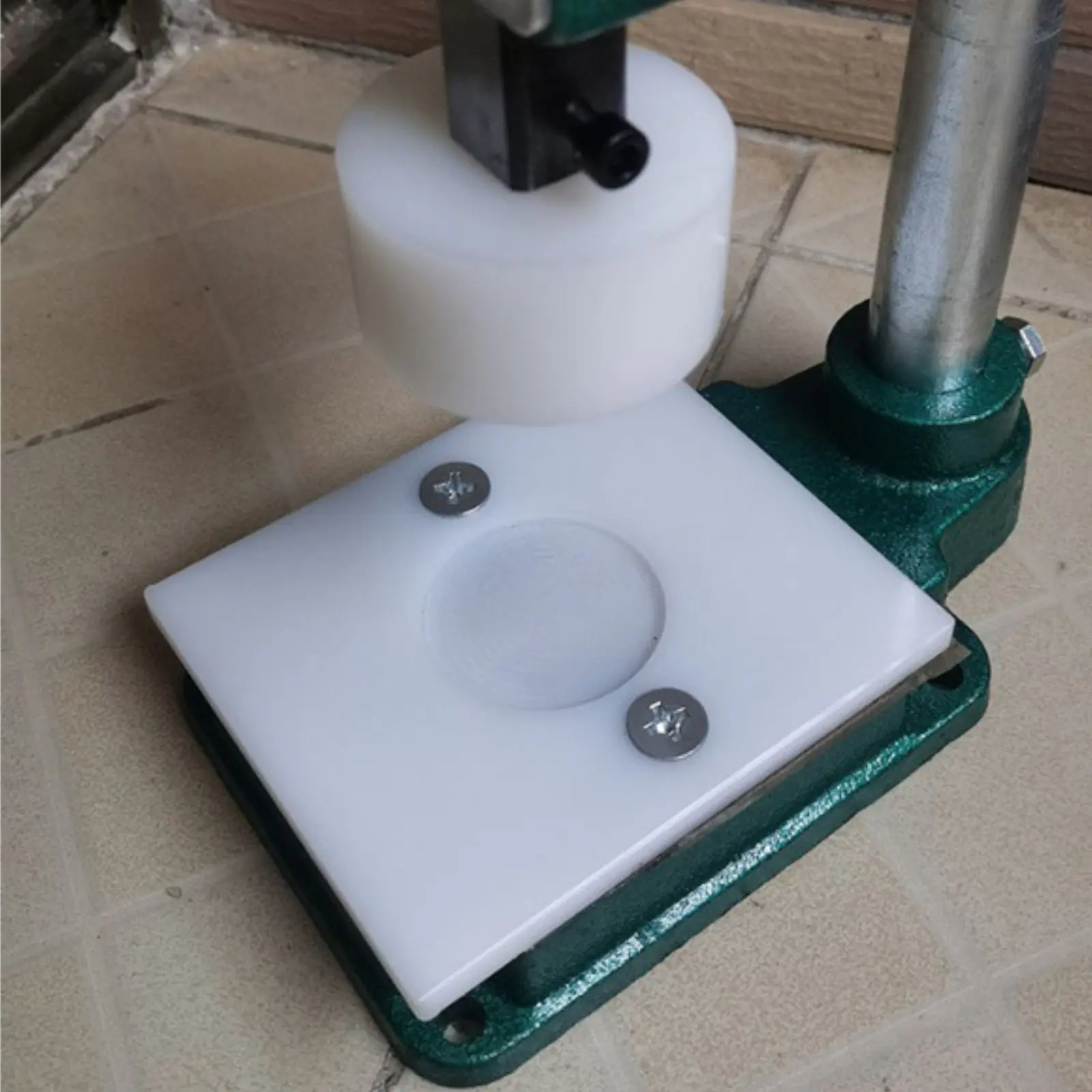 Tea Can Crimper Compact Size Manual Can Seamer Canning Machine Airtight Seal Food Sealing Tool Rust Resistant