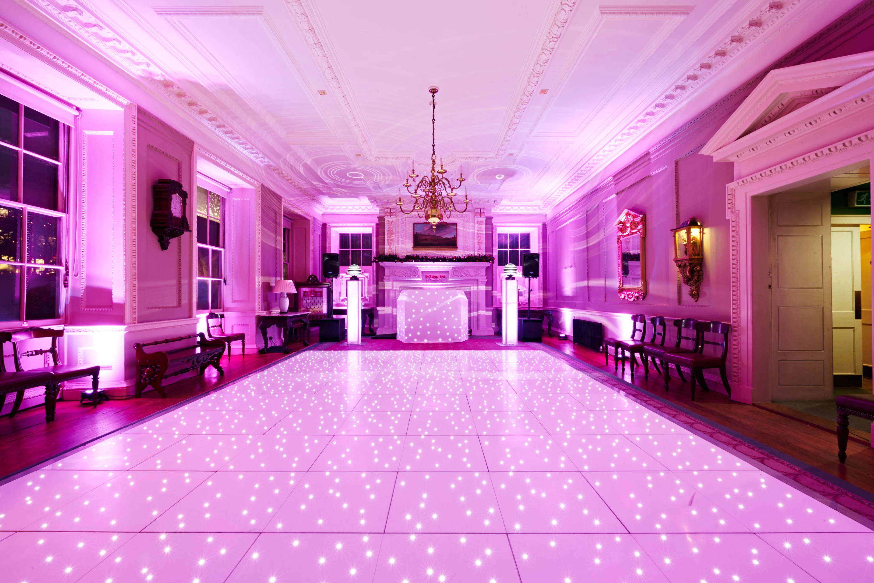 Newest Acrylic Waterproof RGB LED Dance Floor for Holiday Party Wedding Club Stage Show