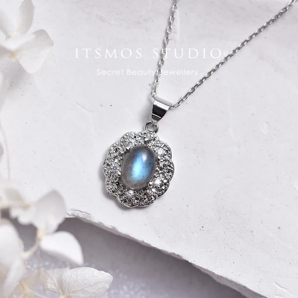 ITSMOS Natural Labradorite Flower Pendant Necklace Filigree Pendant Oval Big Stone Chain Elegant Jewelry for Women Romatic Gift