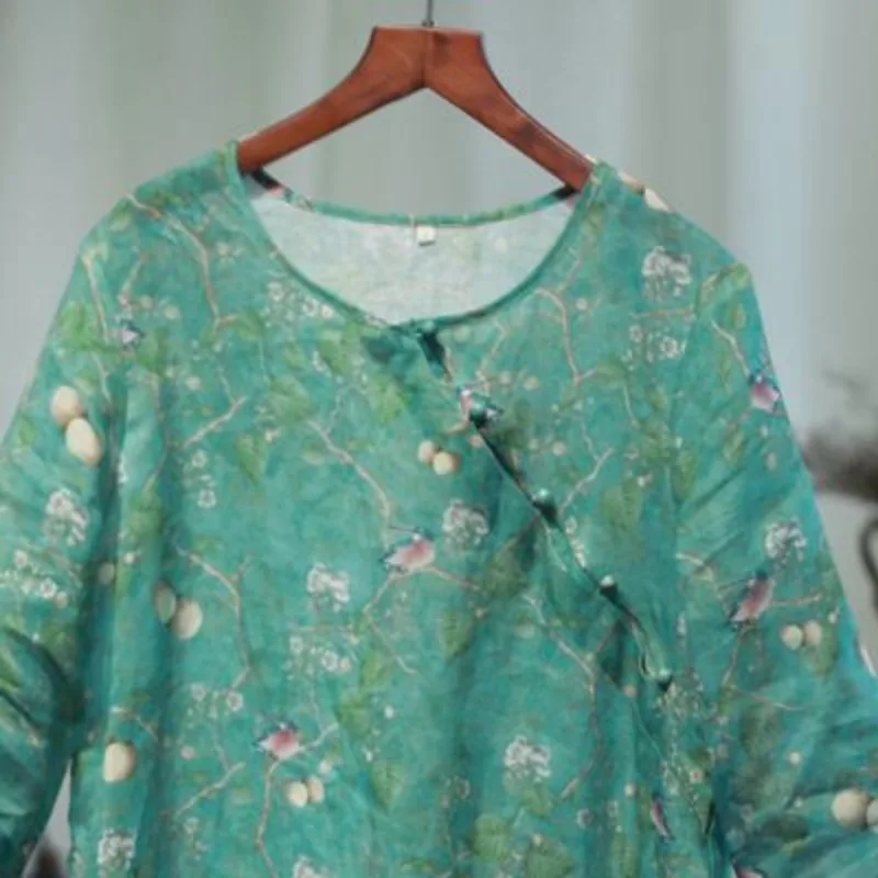 Retro Chinese style summer women's printed round neck slanted collar with pearl buttons loose fitting mid sleeve shirt tops