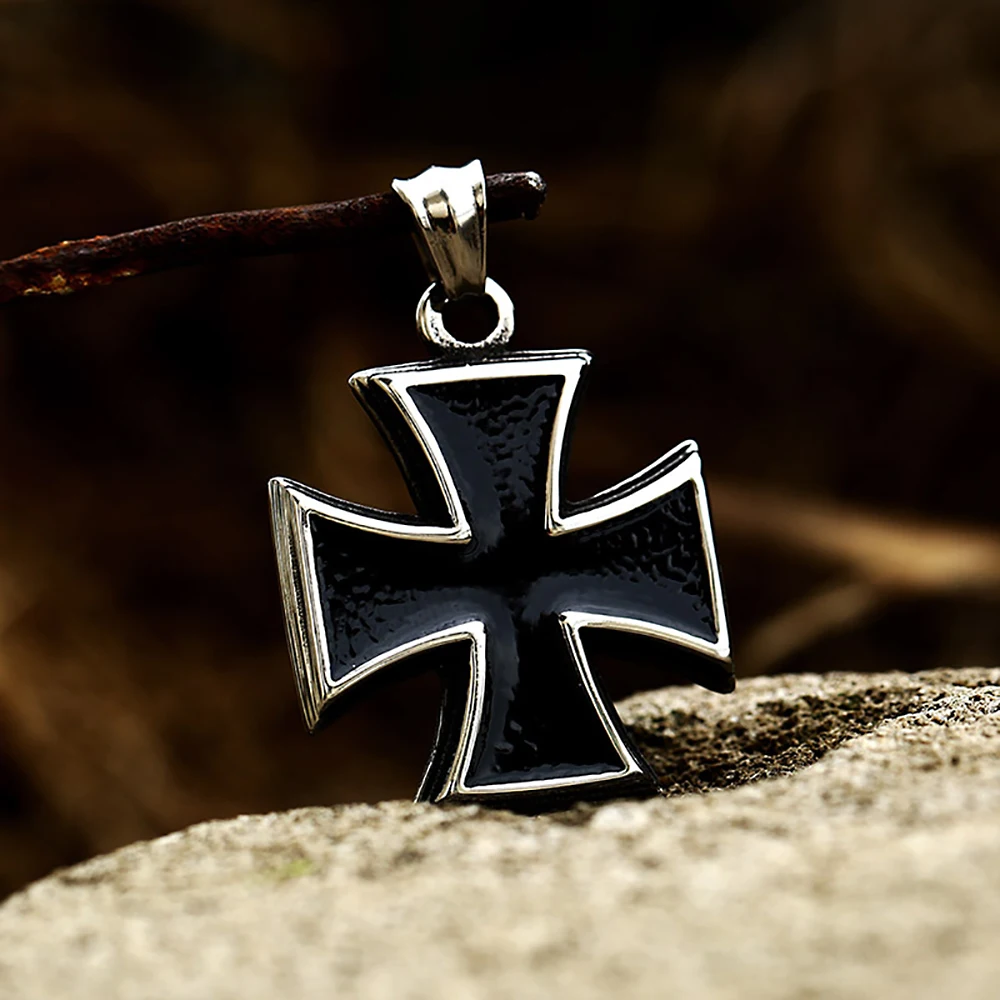 Punk Vintage Holy Sword Knight Cross Pendant Necklace For Men Stainless Steel Exquisite Fashion Amulet Jewelry Gift Dropshipping