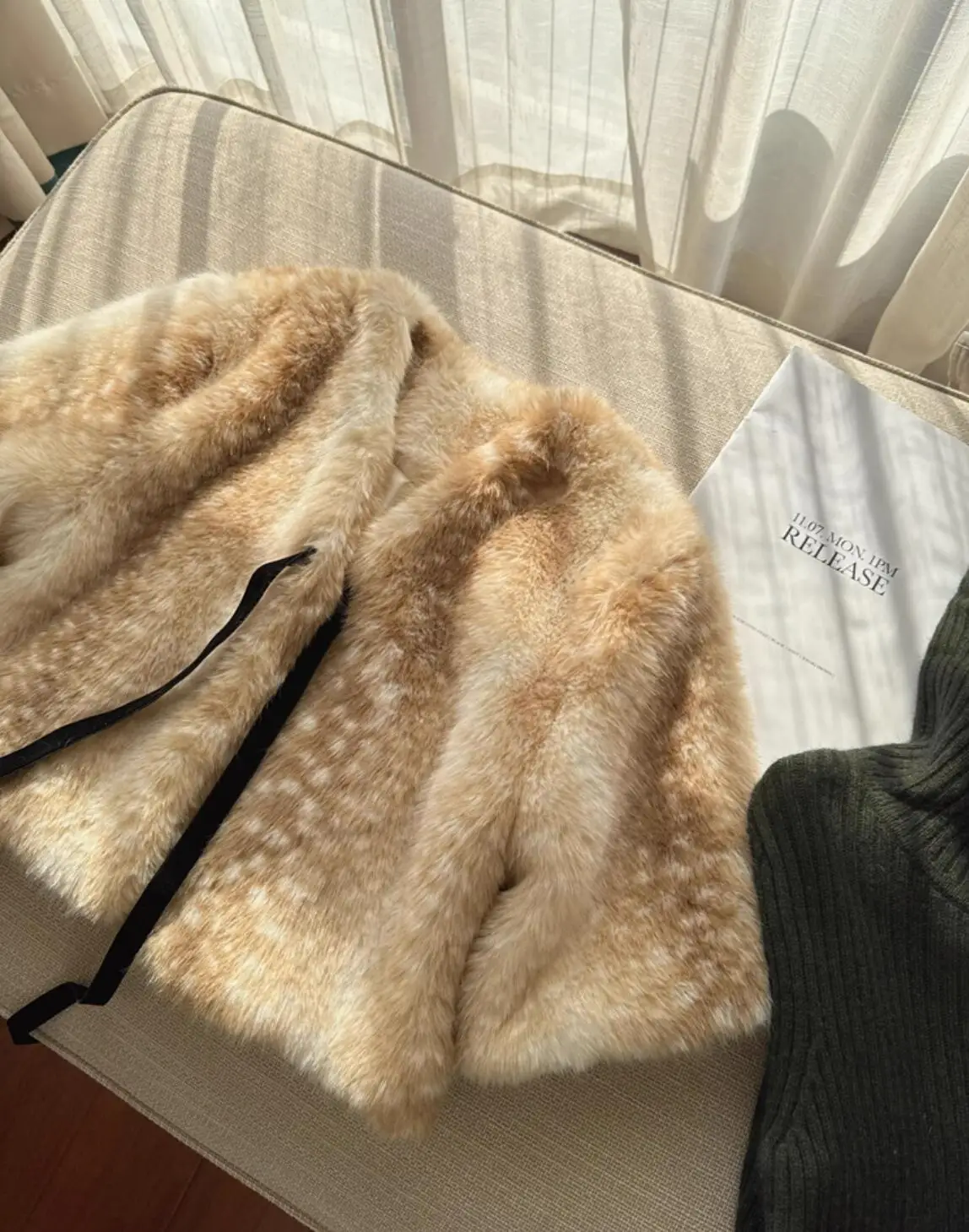 جديد 2025 الشتاء التعادل القوس الجبهة الحيوان الغزلان نقطة فو فرو منك معطف الرأس المرأة الخامس الرقبة قصيرة الأكمام فضفاضة الدافئة سترة ملابس خارجية #3