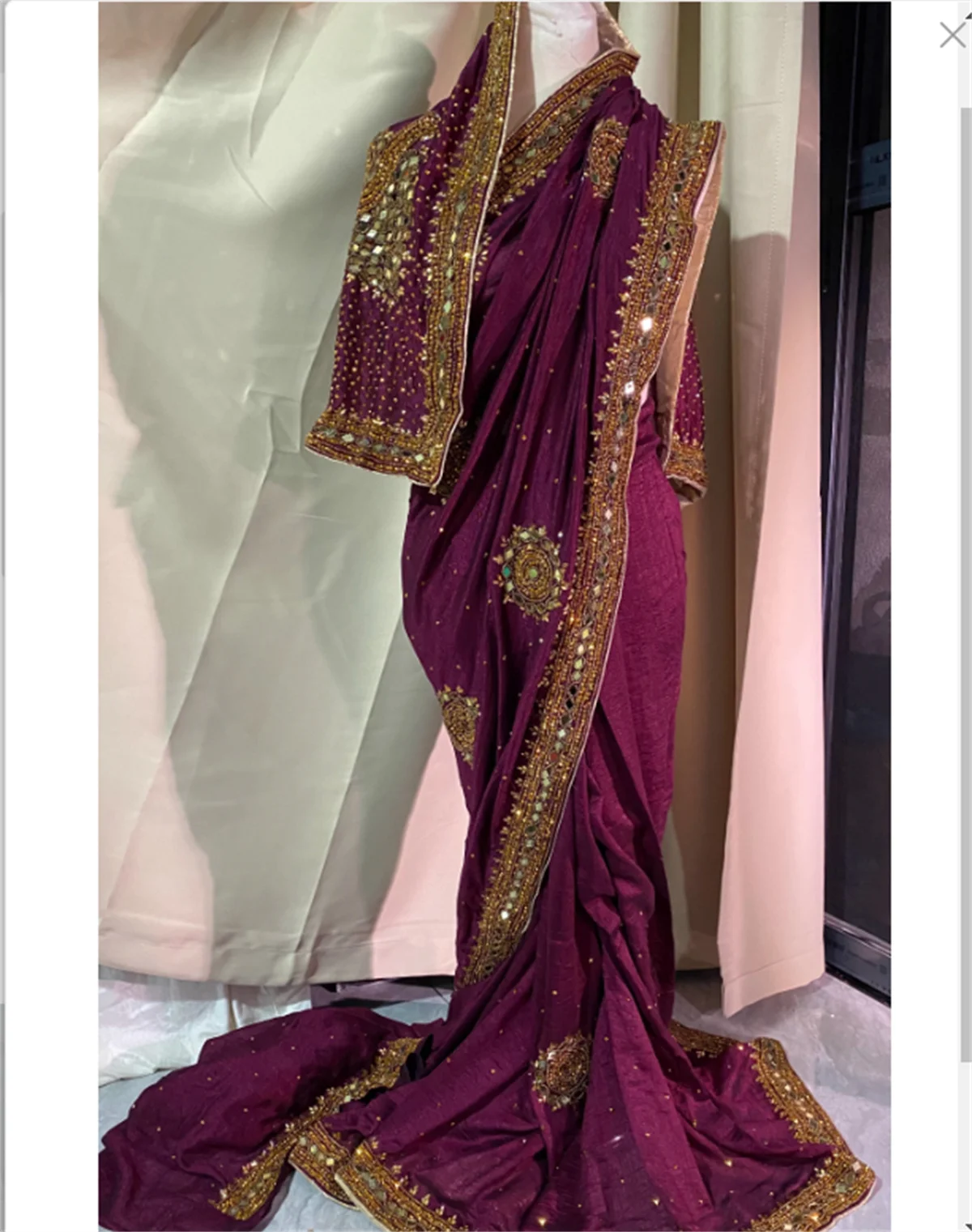 

India Sari Nepal Thailand 6-meter Sari costume dress live broadcast featuring Sri Lanka's Grand Sari Lengha