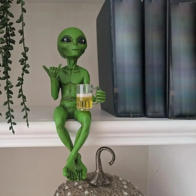 Alien-Statue mit Bier, Alien-Skulptur aus Kunstharz, Neuartige Lustige Schreibtisch-Dekoration für Bücherregal, Büro, Schreibtisch und Garten